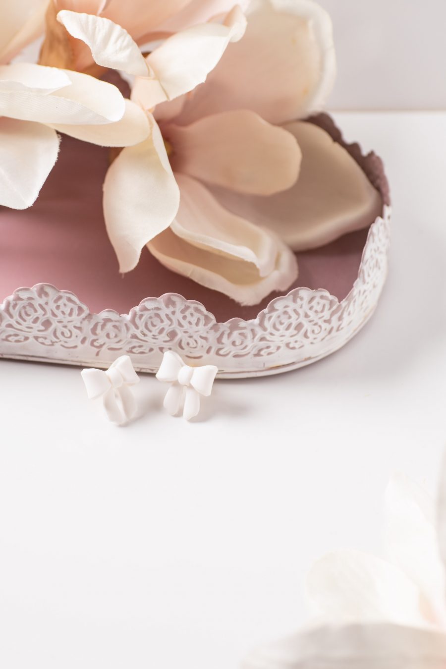 Ohrstecker Schleifen Weiß