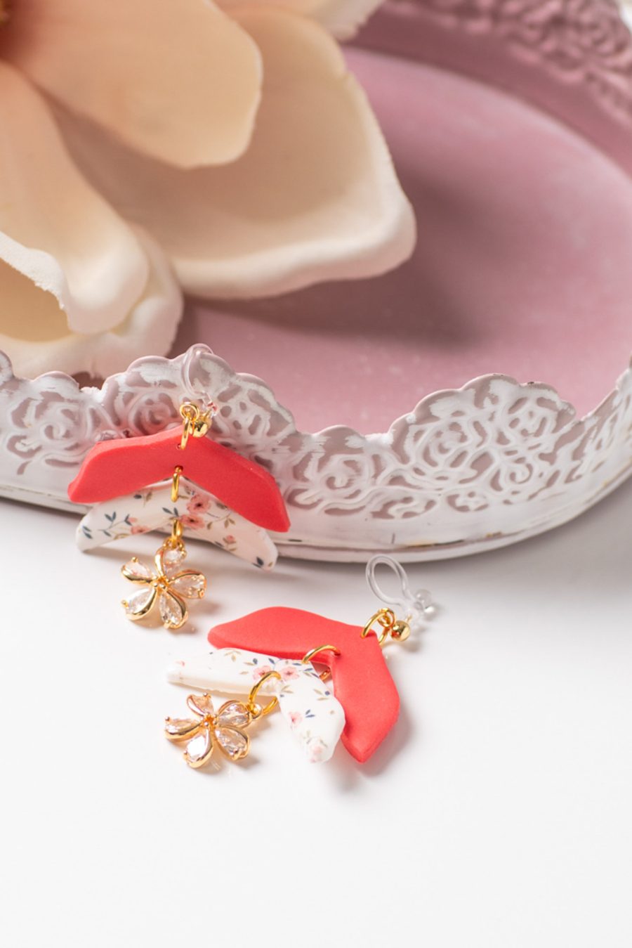 Ohrhänger Clip Zweifachfächer Gold Blume
