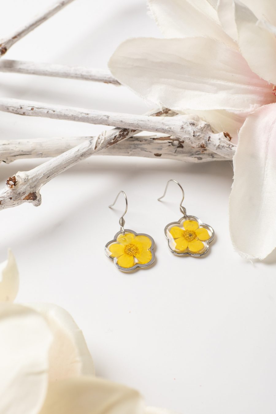 Ohrhänger Resin Blüte Butterblume Silber