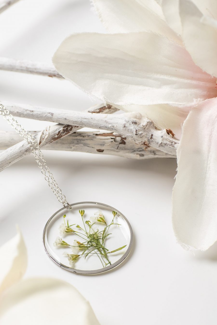 Anhänger Resin Schleierkraut Silber Weiß