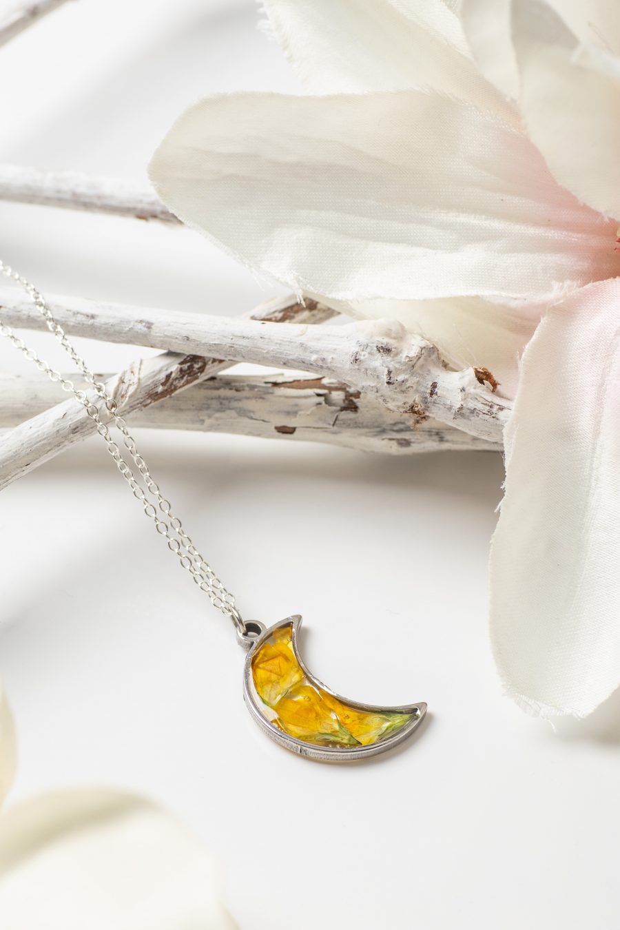 Anhänger Resin Hornklee Mond Silber
