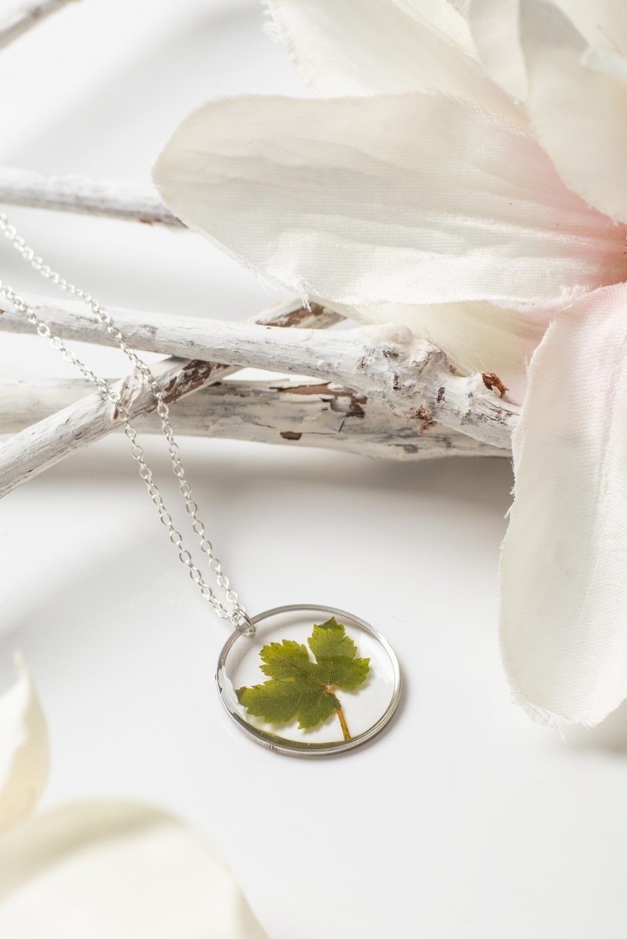 Anhänger Resin Rund Silber Ahorn