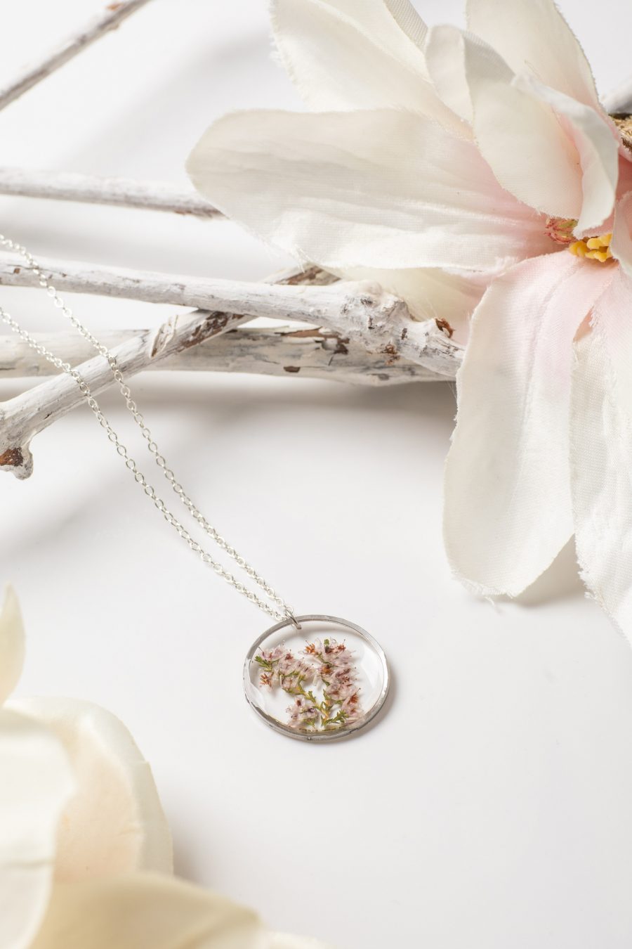 Anhänger Resin Heidekraut Silber Rund