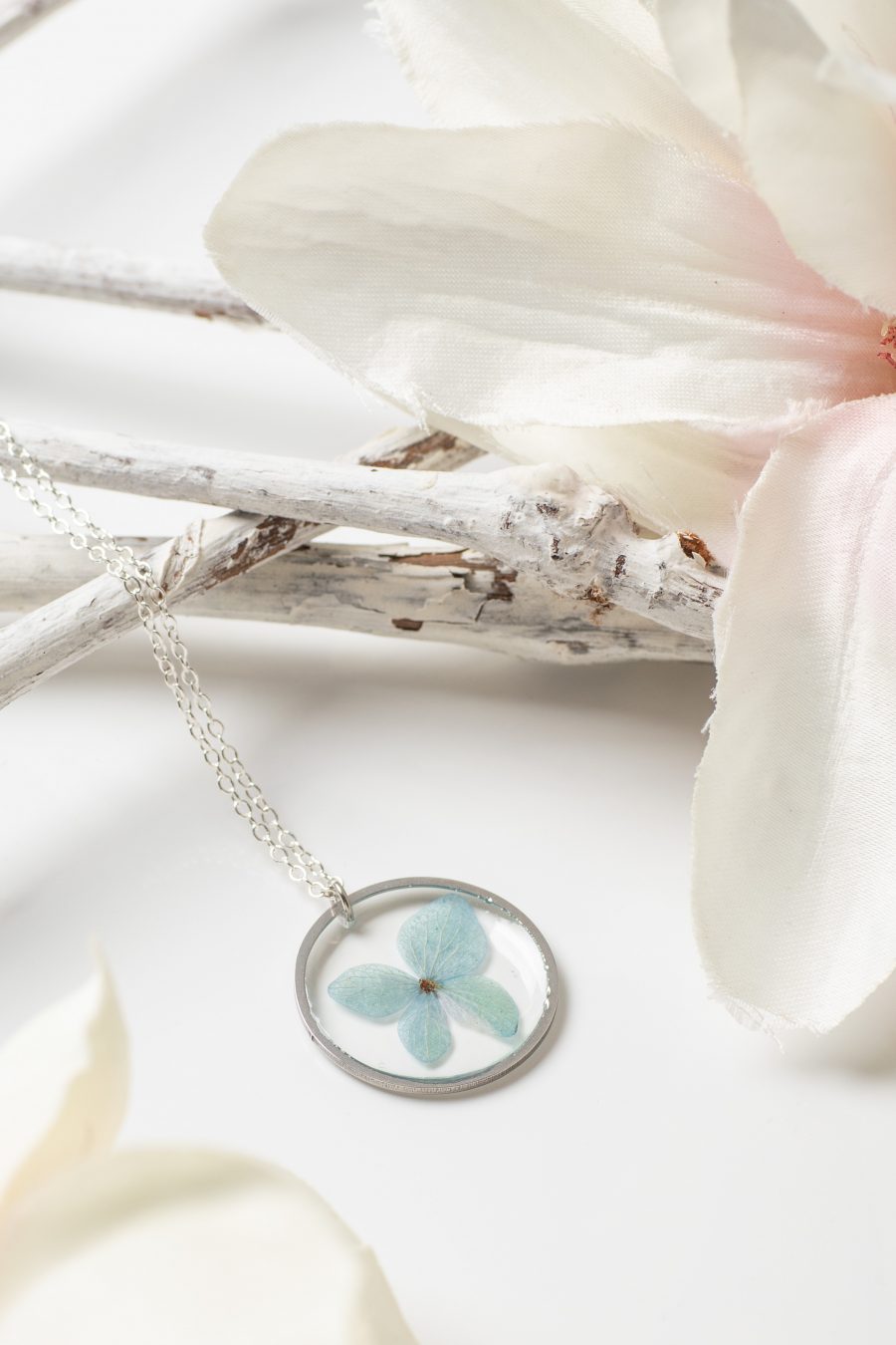 Anhänger Resin Hortensie Schmetterling Silber