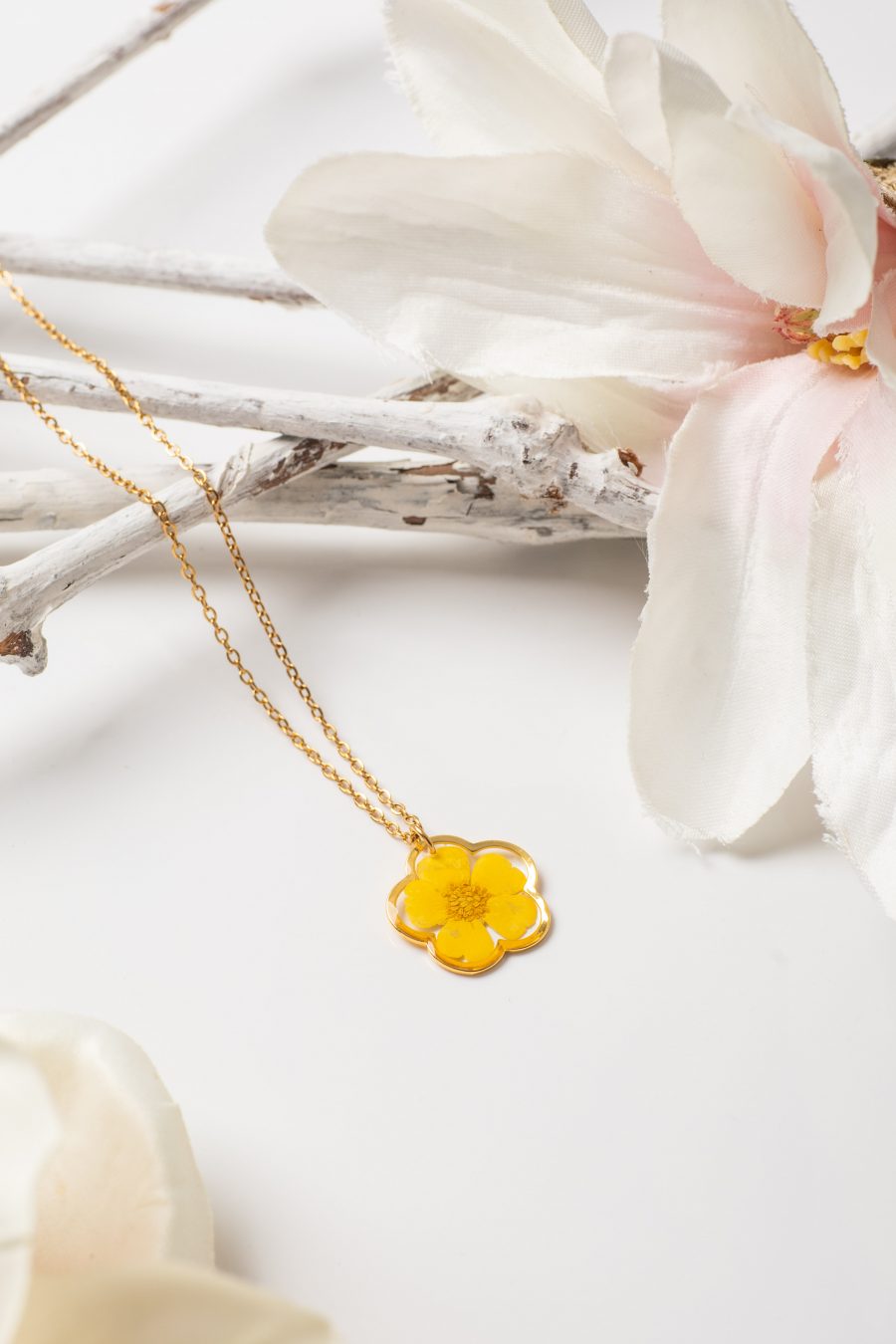 Anhänger Resin Butterblume Gold Blume
