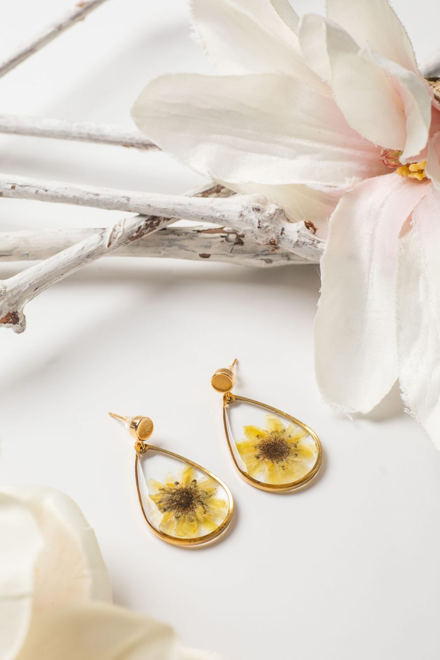 Ohrhänger Stecker Margerite Gold Tropfen