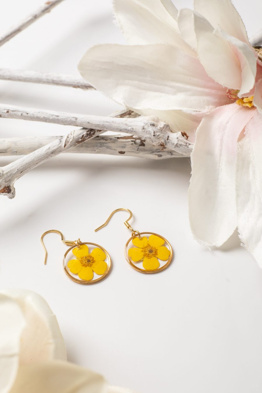 Ohrhänger Resin Butterblume Gold Rund