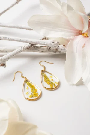 Ohrhänger Resin Steinklee Tropfen Gold