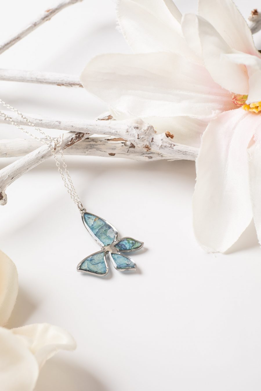 Anhänger Resin Schmetterling Silber Hortensie Blau1