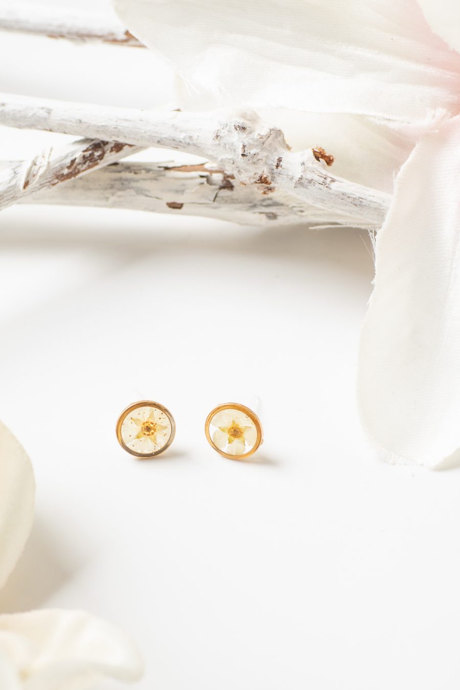 Ohrstecker Resin Gold Spirea klein