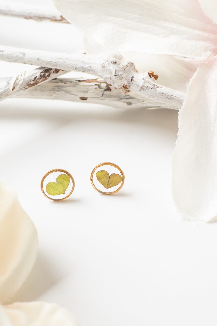 Ohrstecker Resin Sauerklee Gold rund