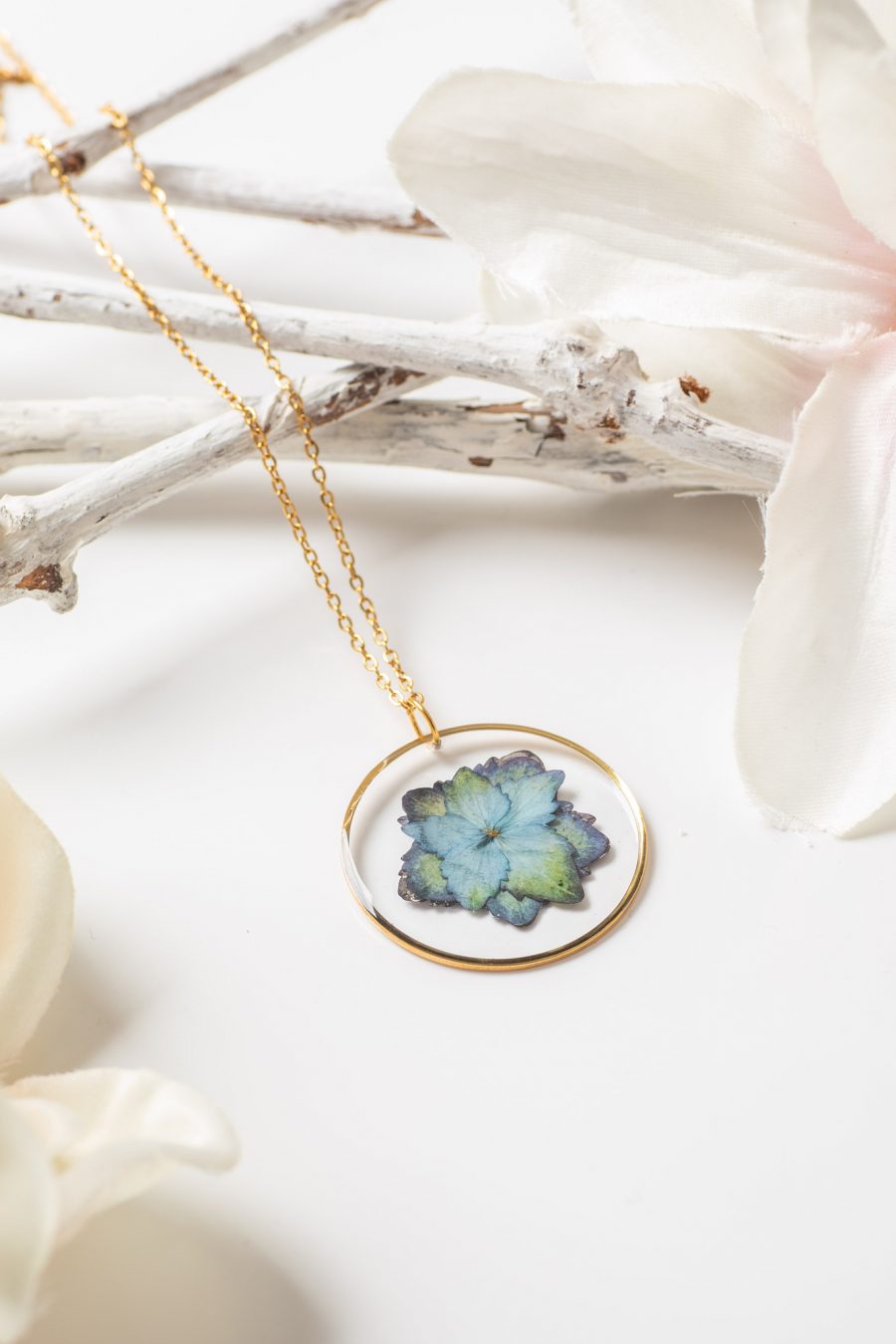 Anhänger Resin Hortensie Stern Rund Blau Gold