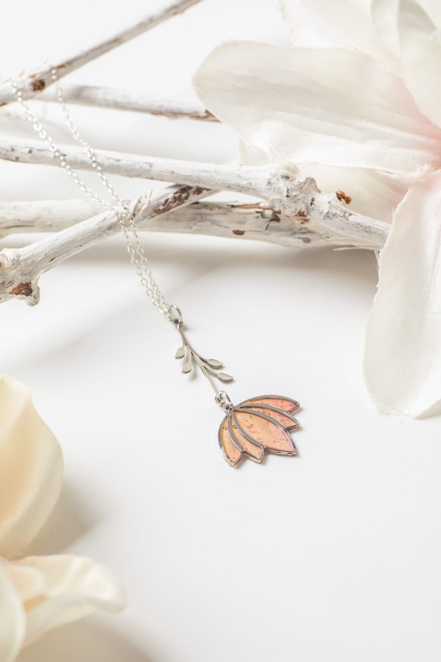 Anhänger Resin Lotus Rose rosa Silber