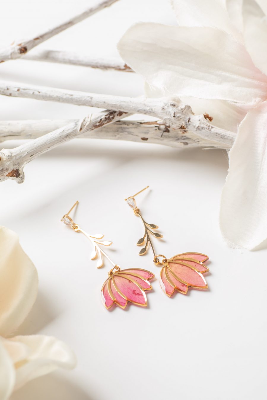 Ohrhänger Resin Lotus Rose rosa Gold Verlauf