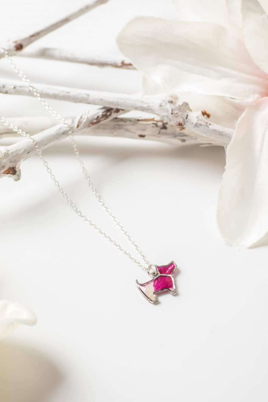 Anhänger Hund Rose pink weiß