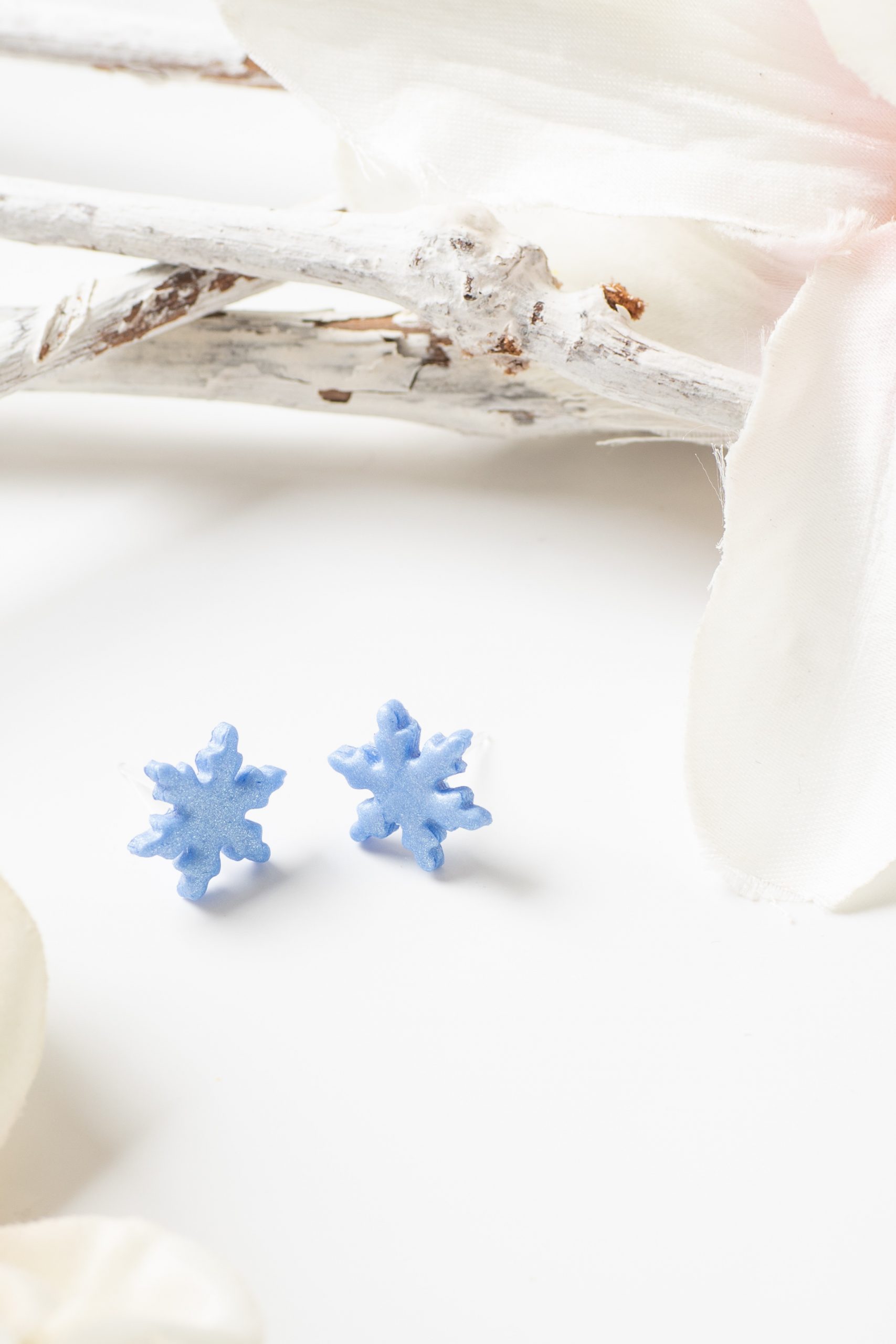 Ohrstecker Schneeflocke blau klein