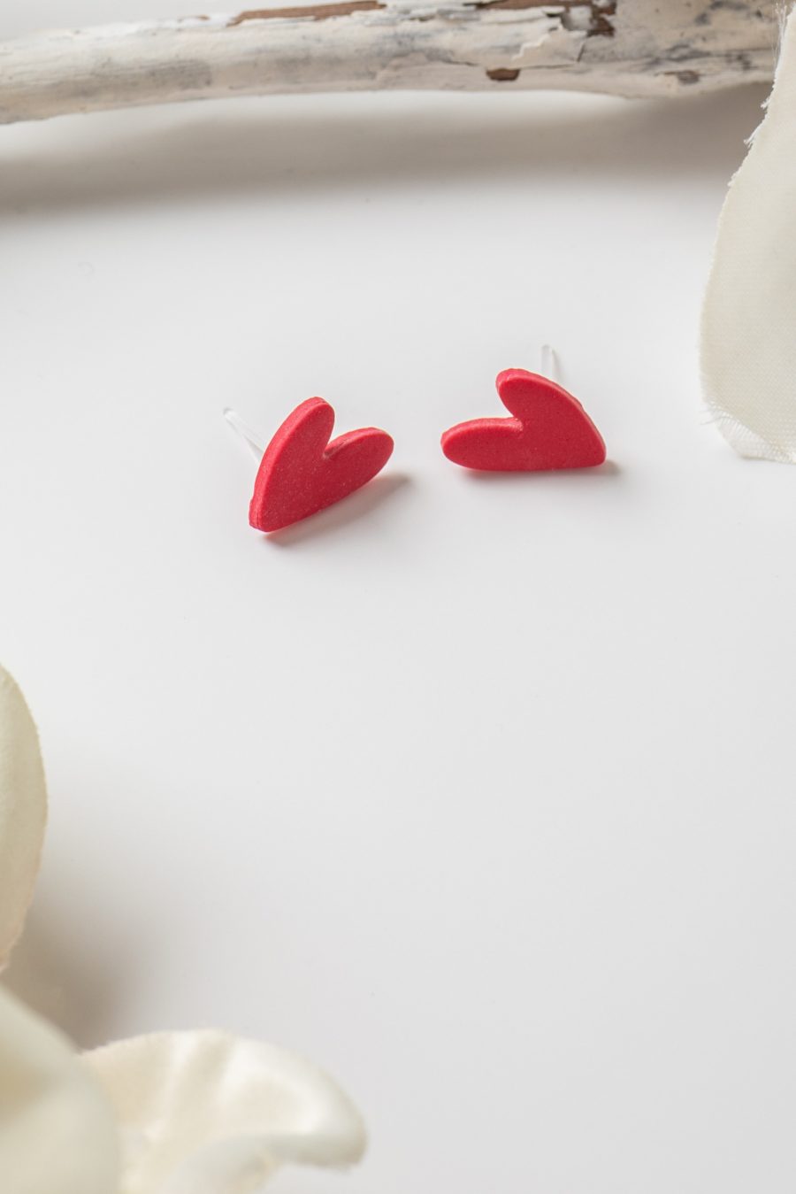 Ohrstecker Herzen Asymmetrisch Dunkelrot