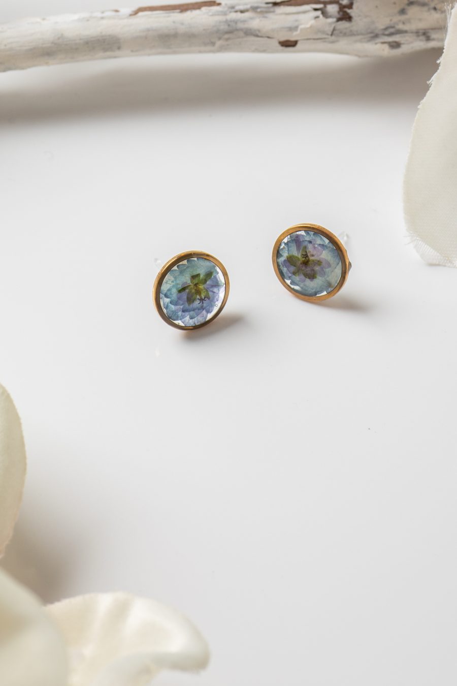 Ohrstecker Resin Hortensie Blau Gold