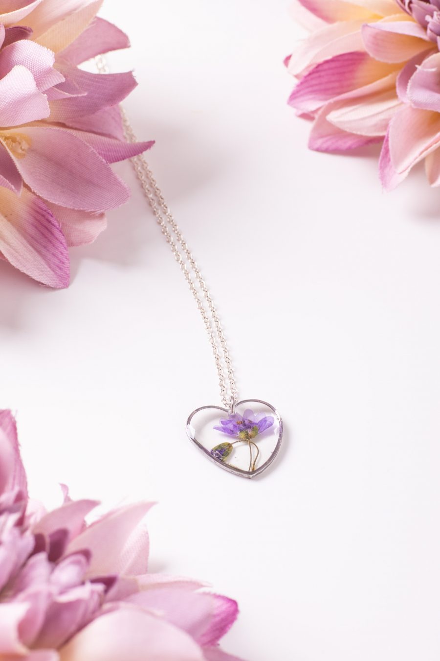 Anhänger Resin Herz Silber Storchschnabel