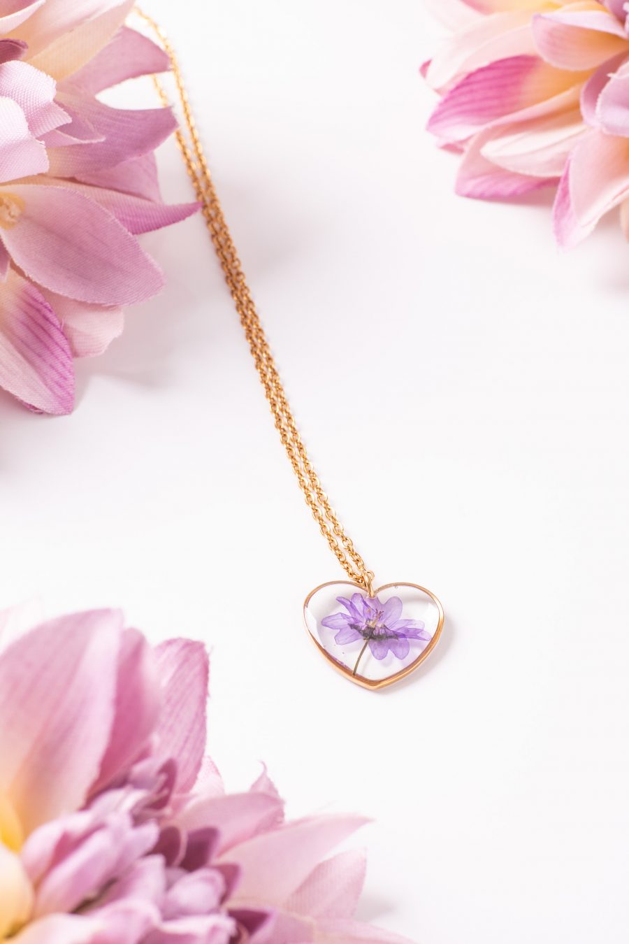 Anhänger Resin Herz Gold Storchenschnabel 2