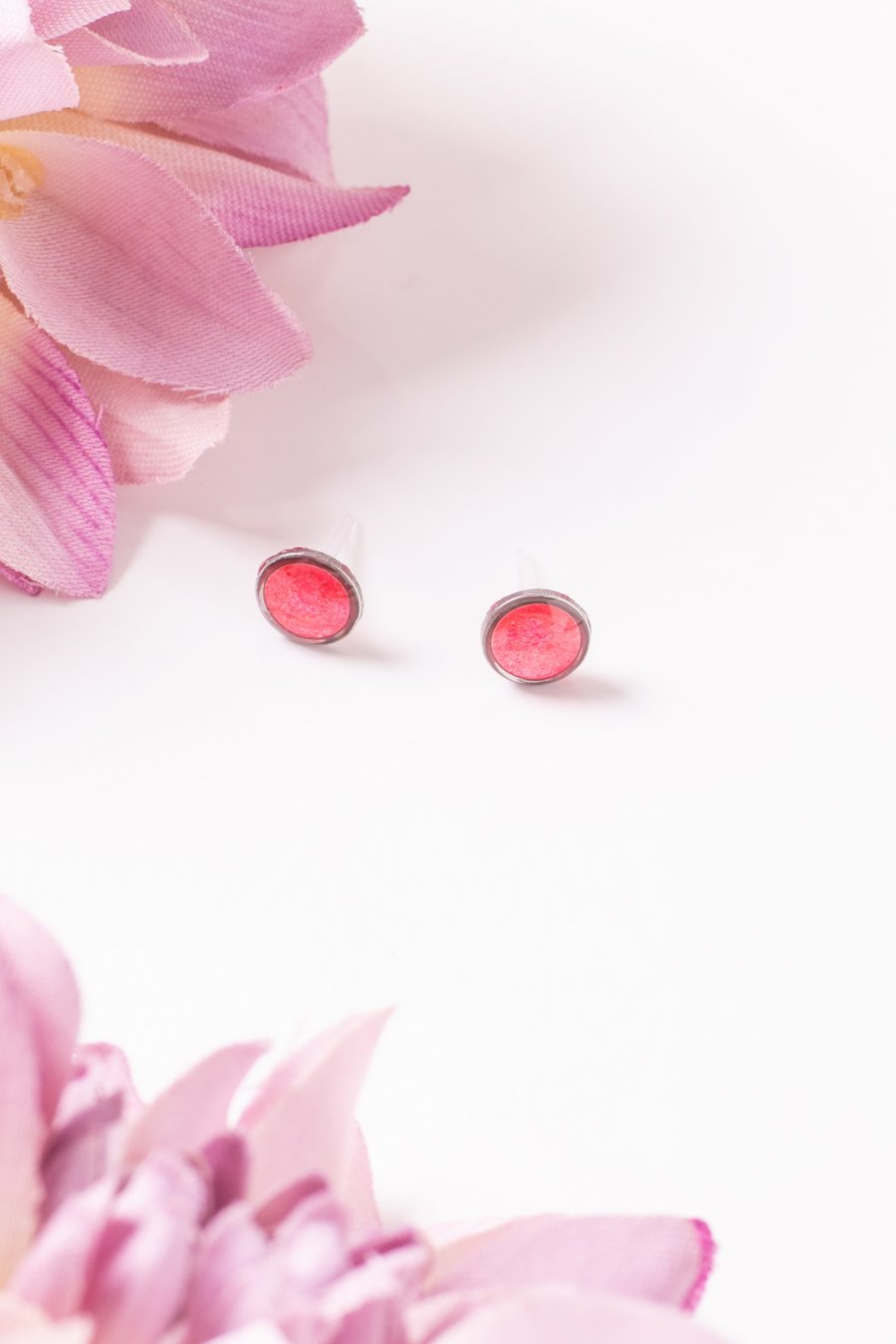 Ohrstecker Resin Punkt silber Mini Geranie 1