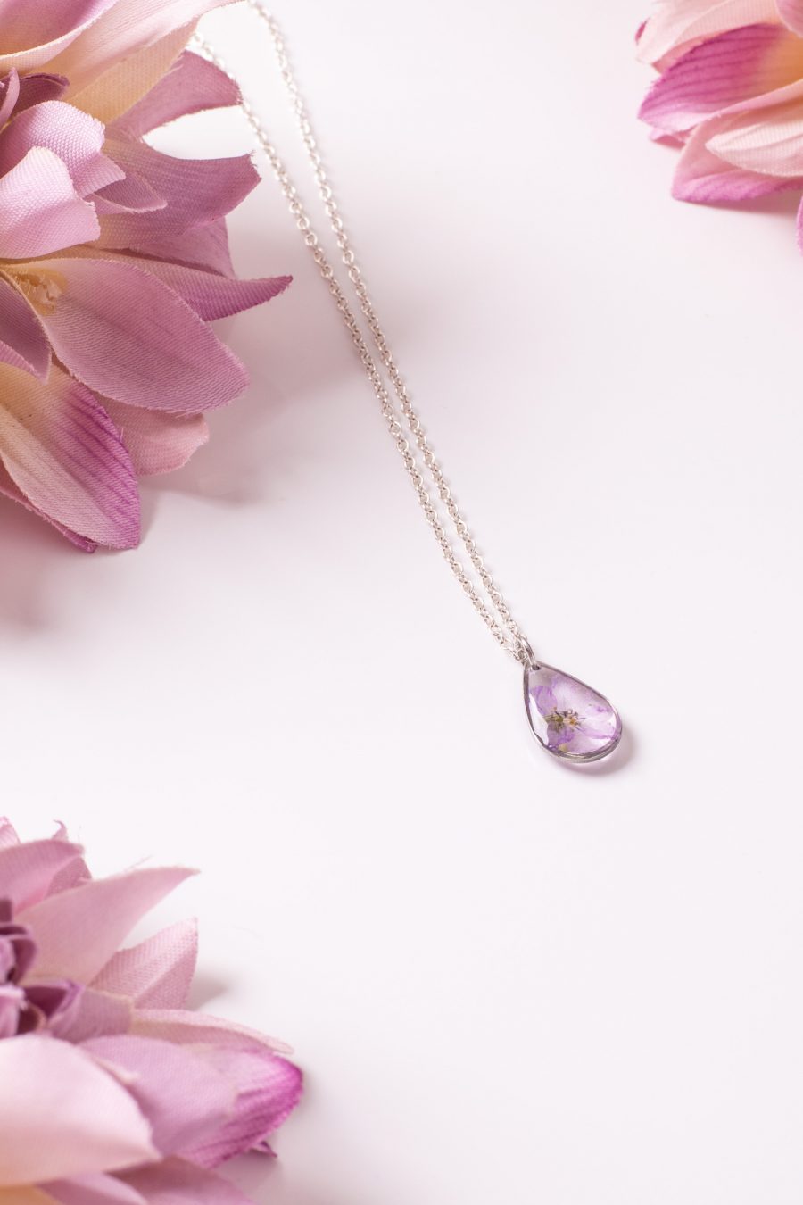 Anhänger Resin Tropfen klein Silber Scheinmyrthe hell