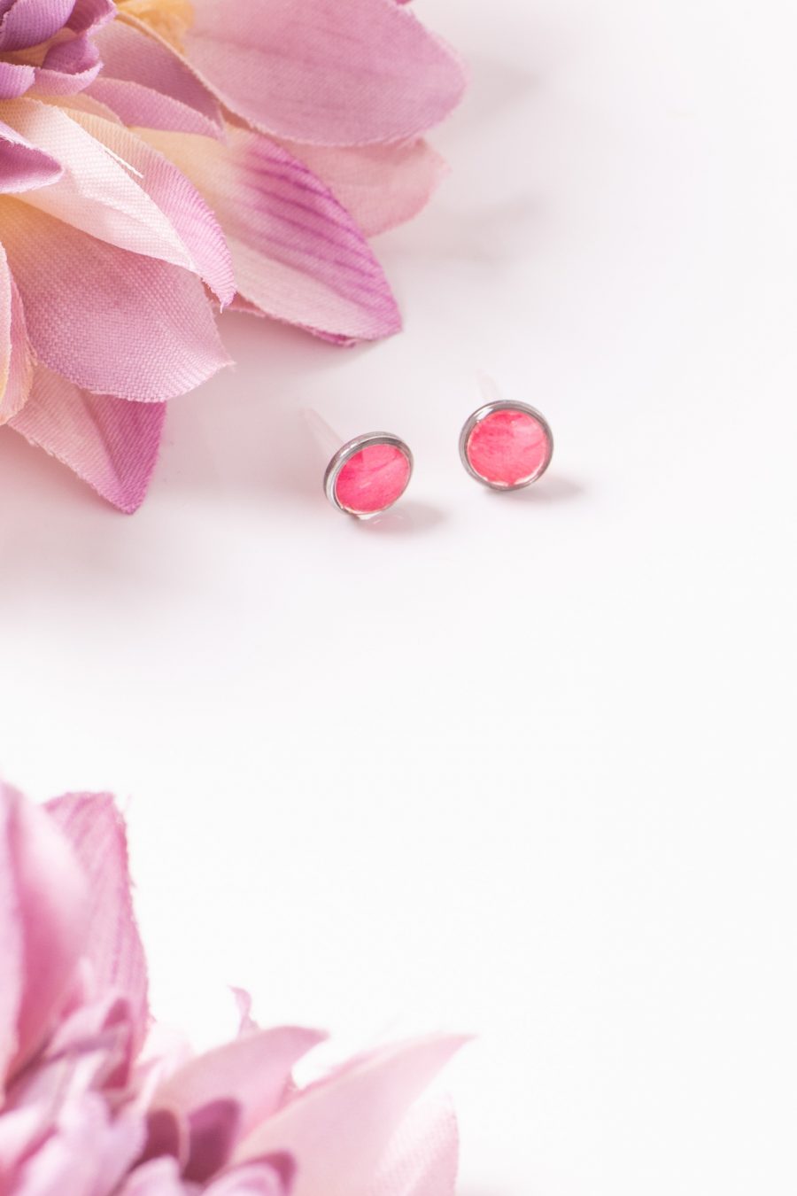 Ochrstecker Resin Punkte Silber Rose Rosa Mini 1