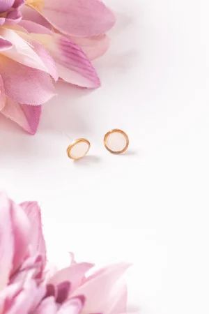 Ohrstecker Resin Punkte Gold Rose Weiß Mini