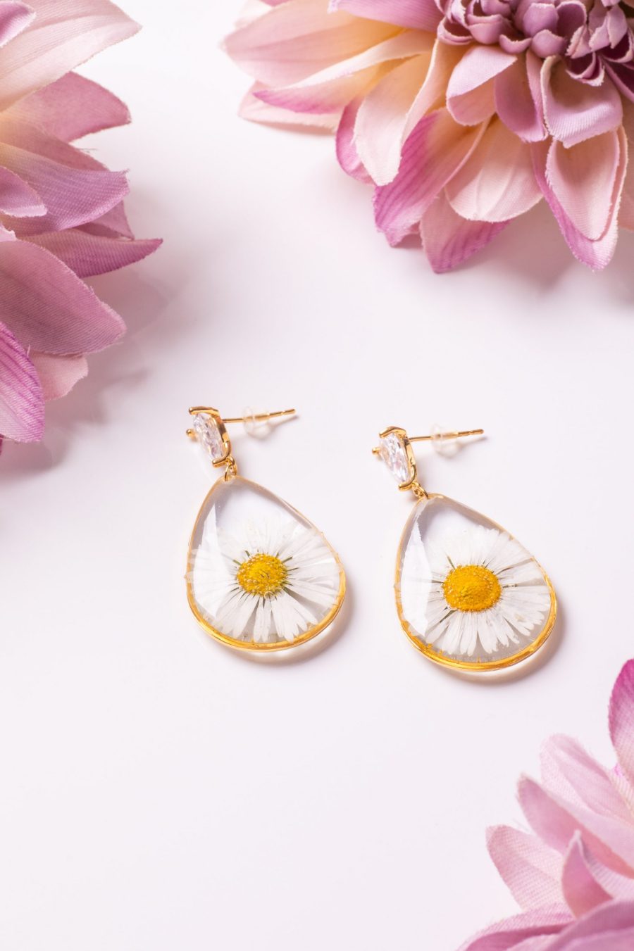 Ohrhänger Resin Tropfen Gold Gänseblümchen